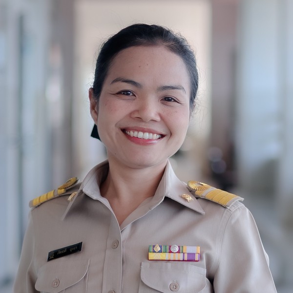 นางสาวภัทรวดี อุทธา