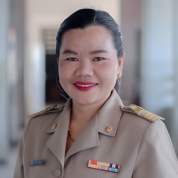 นางสาวสาริณี วงค์ชมภู