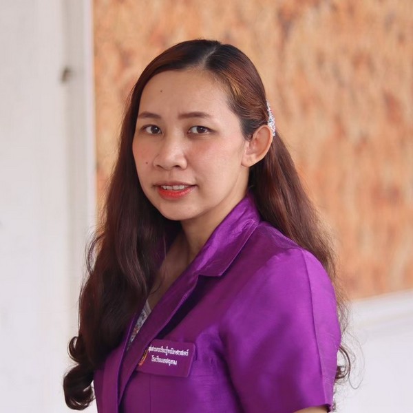นางสาวไข่ขวัญ ชาปะวัง