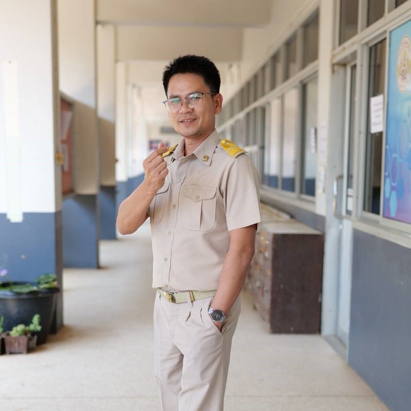 นายสุขขี บรรลือ
