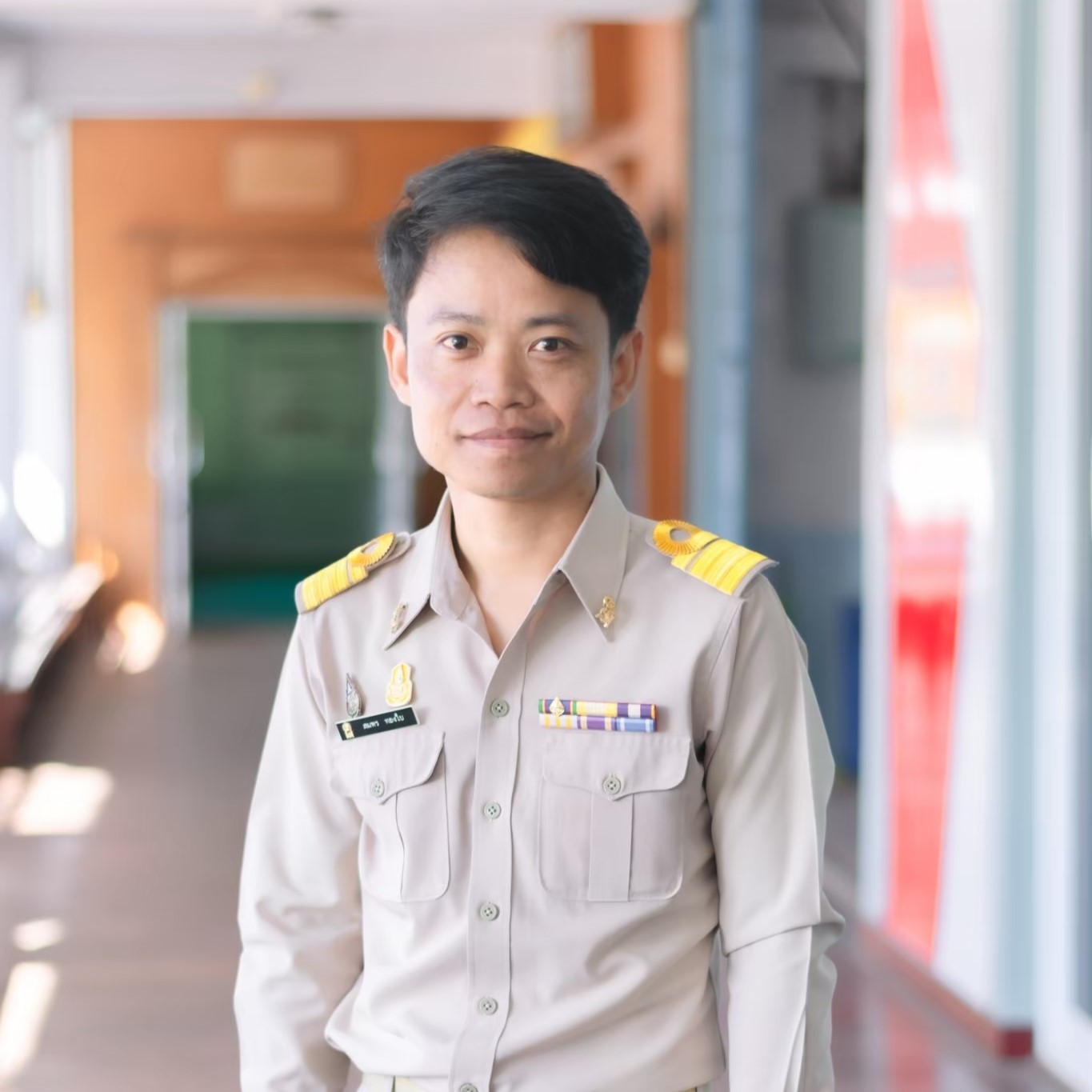 นายสมพร ทองใบ