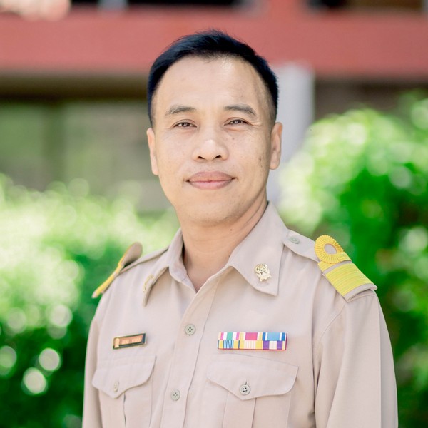 นายภคพล พรมกอง