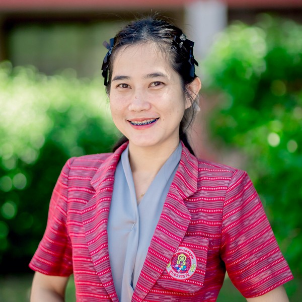 นางสาวปุณชรัสมิ์ ดวงแก้ว