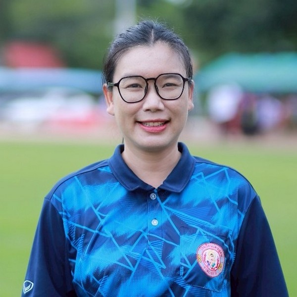 นางพีรญา บุญสืบ