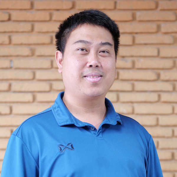 นายธนชาติ หาระสาร