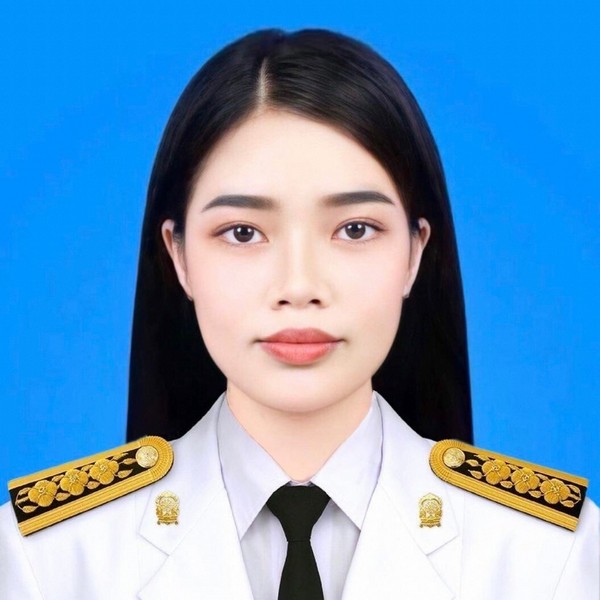 นางสาวปิยะกมล ฐิตะสาร